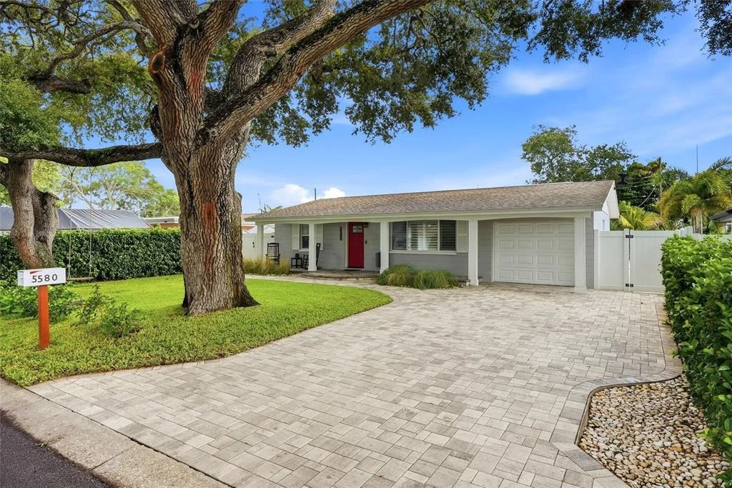 Photo of 5580 TANGELO ROAD