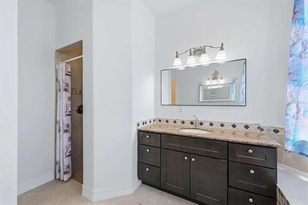 Photo of 15124 LEIPZIG CIRCLE