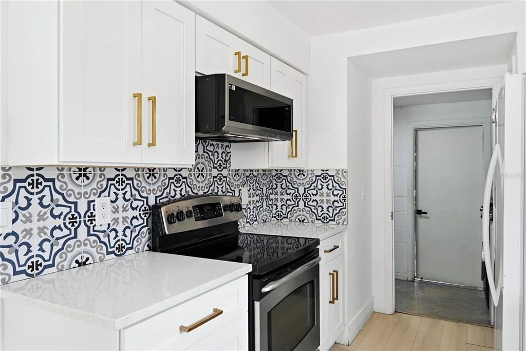 Photo of 835 MARLOWE AVENUE