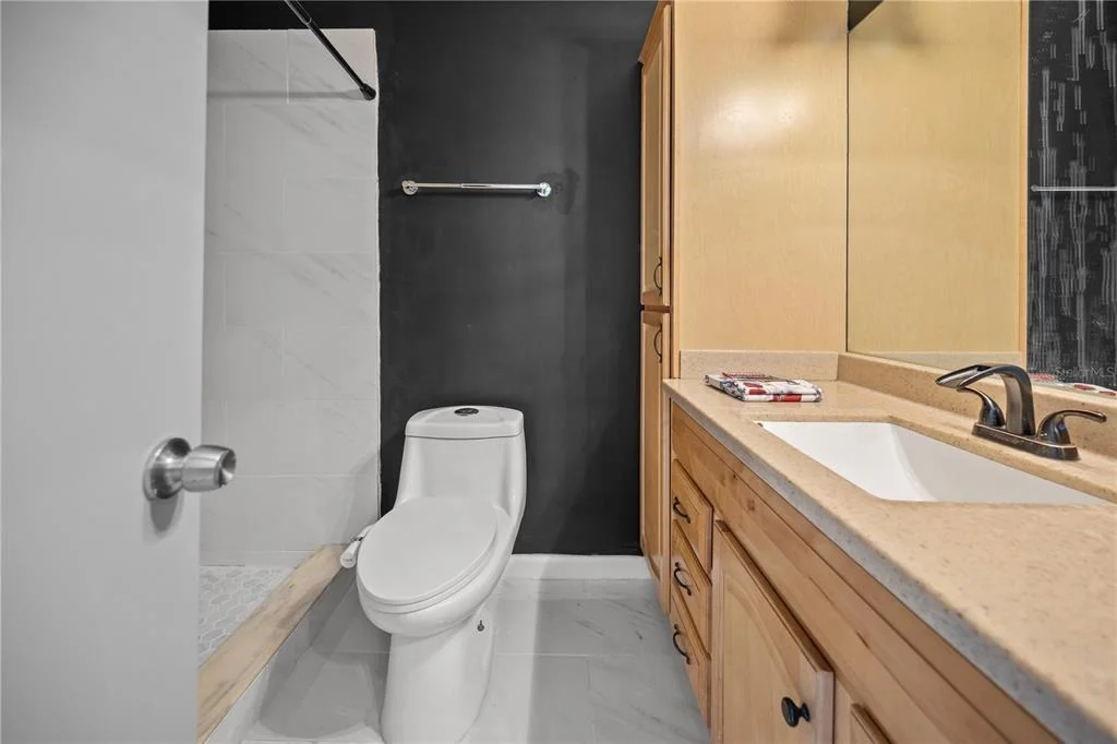 Photo of 2041 SHADOW PINE DRIVE