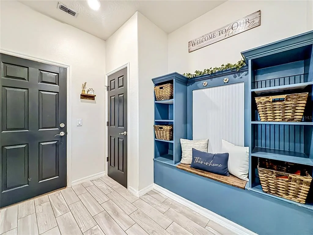 Photo of 2323 NUTHATCH STREET