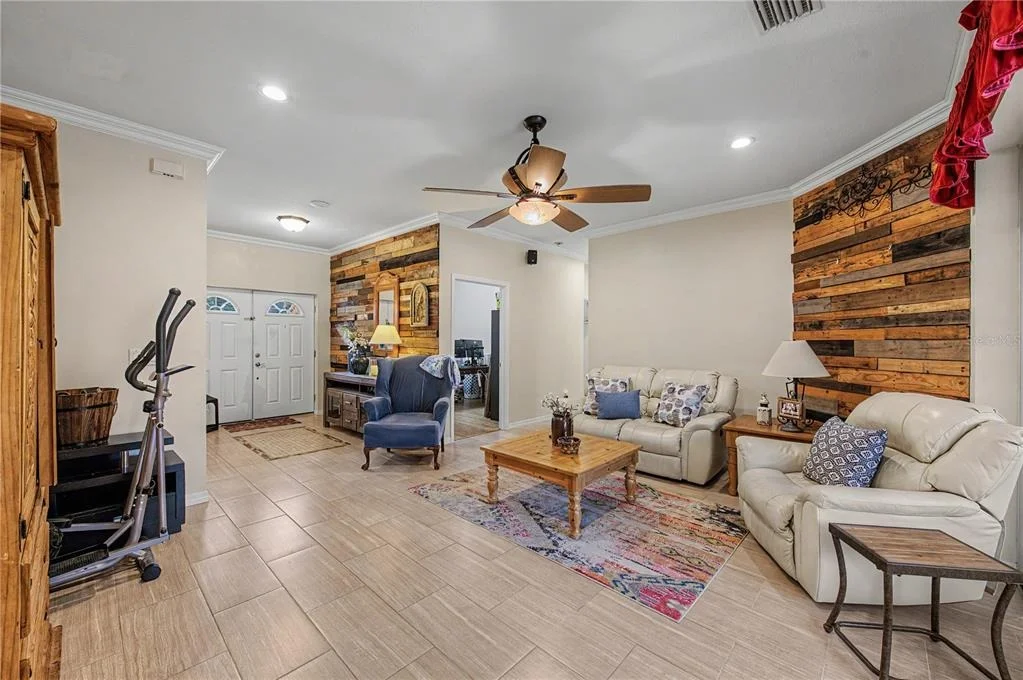 Photo of 2216 PINECREST DRIVE