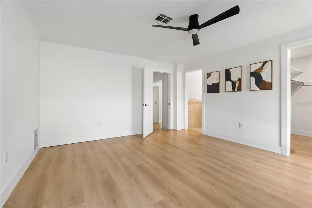 Photo of 565 SANDY HOOK ROAD