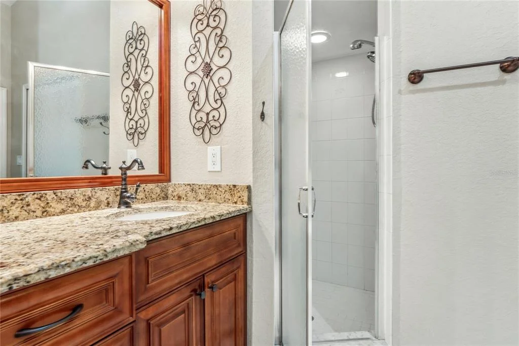 Photo of 14433 LINDEN DRIVE