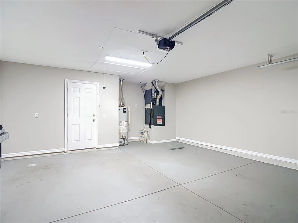 Photo of 805 LESA GLEN PLACE