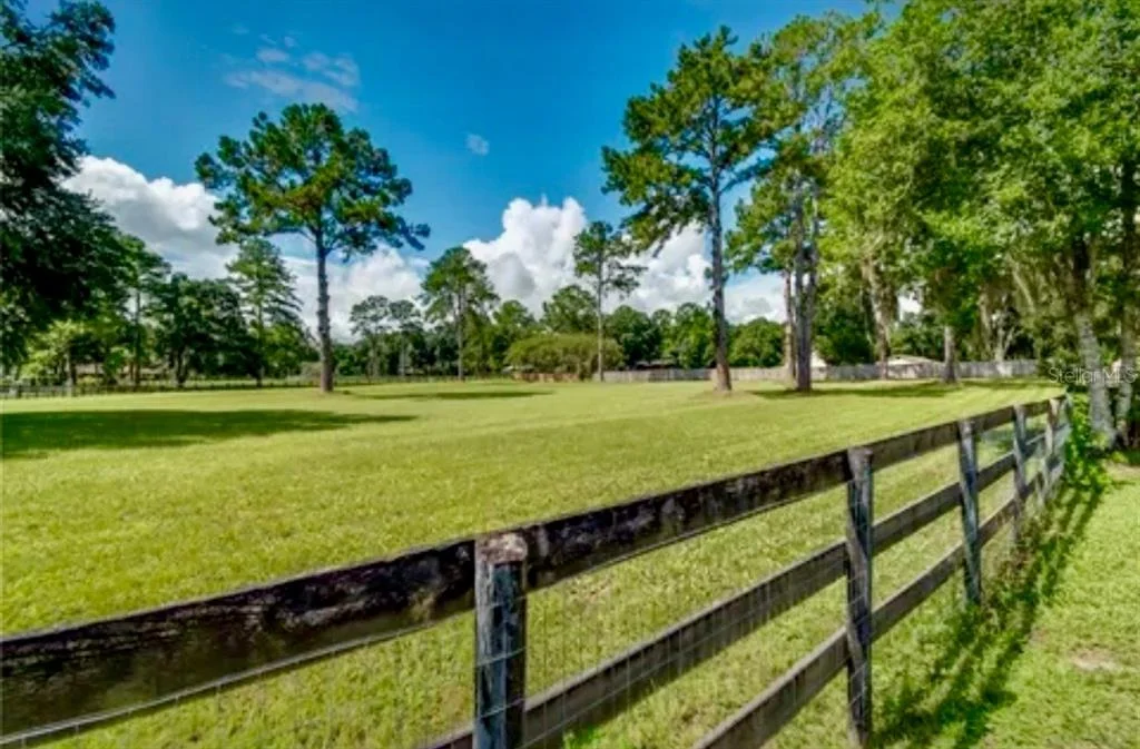Photo of 22 WINTERGREEN WAY