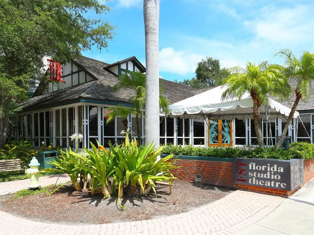Photo of 894 FREELING DRIVE