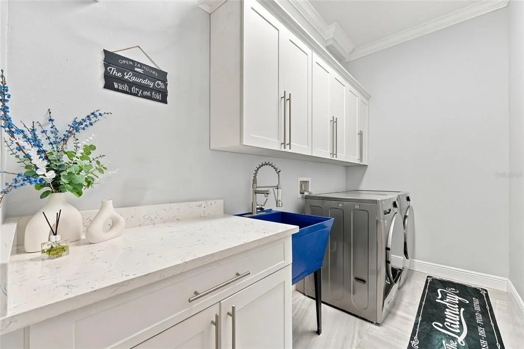 Photo of 416 W SOCRUM LOOP ROAD