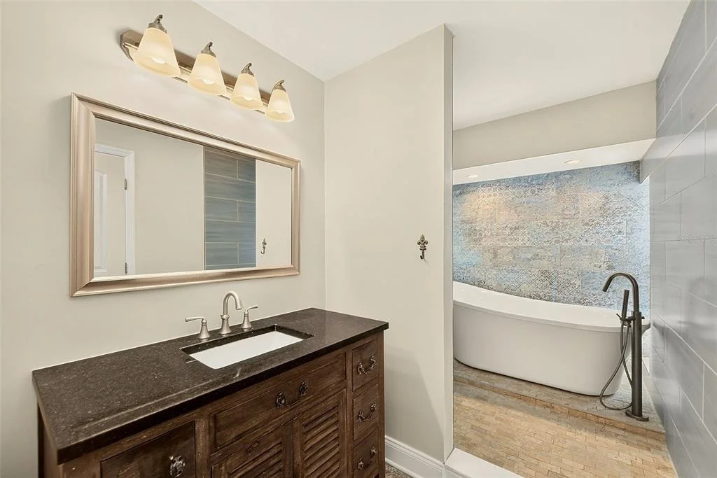 Photo of 809 JACARANDA DRIVE
