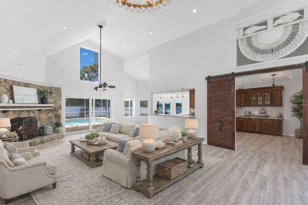 Photo of 2138 BAYOU DRIVE