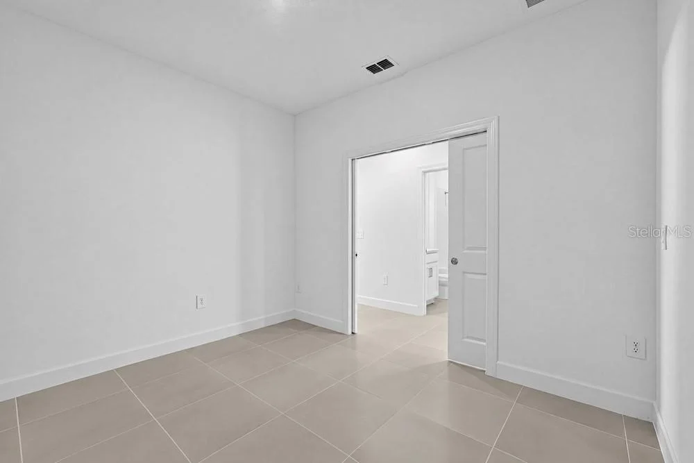 Photo of 11275 SILVER TRUMPET LOOP