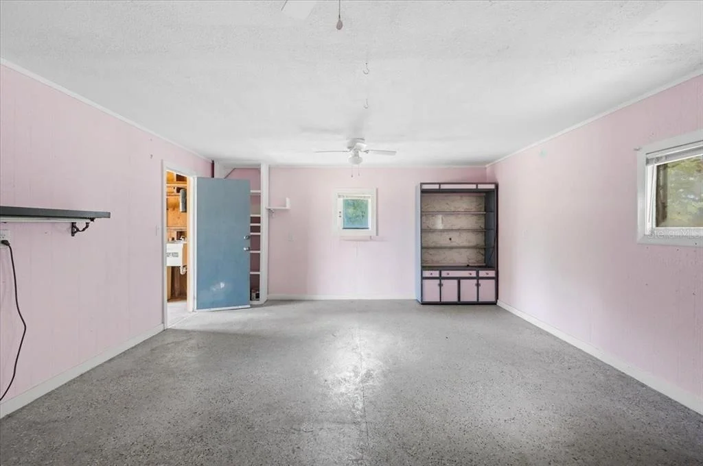 Photo of 2040 OLD DIXIE HIGHWAY