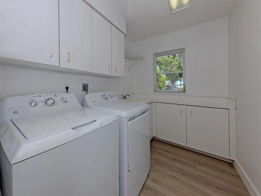 Photo of 1428 GLENEAGLES DRIVE