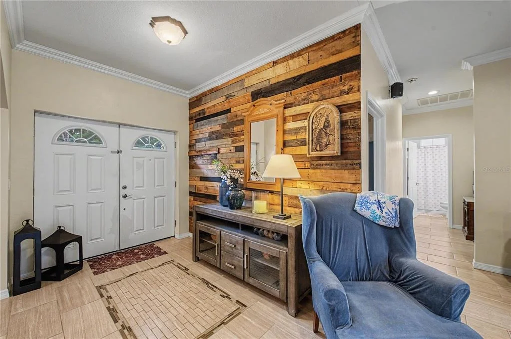 Photo of 2216 PINECREST DRIVE