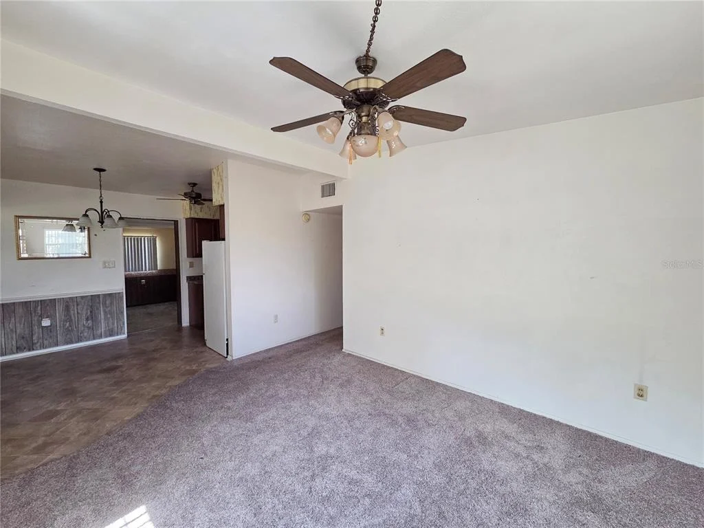 Photo of 640 FORREST DR