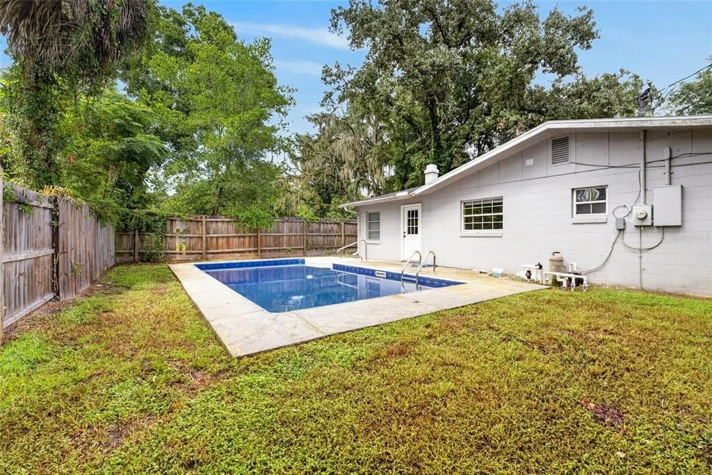 Photo of 729 SE 26TH STREET