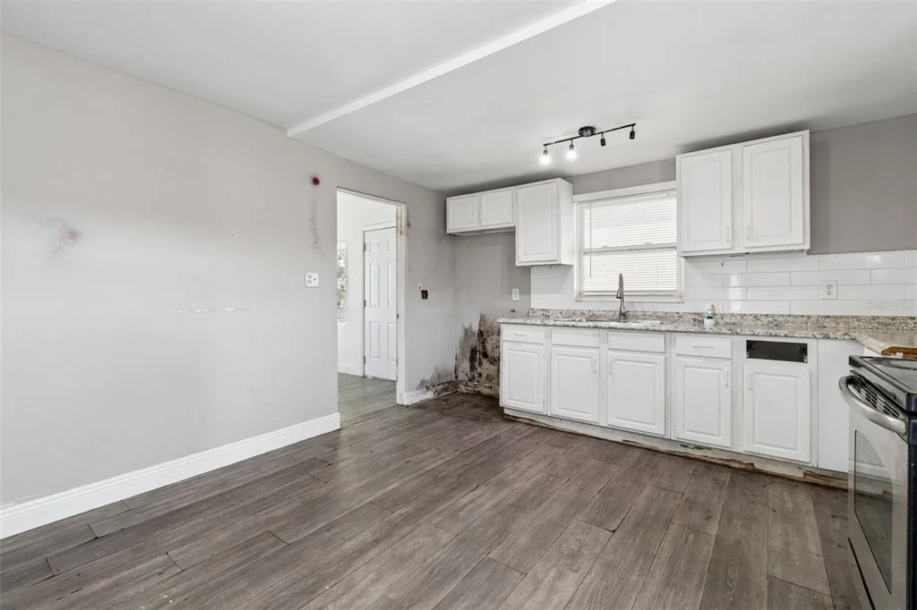 Photo of 1611 E SHELL POINT ROAD