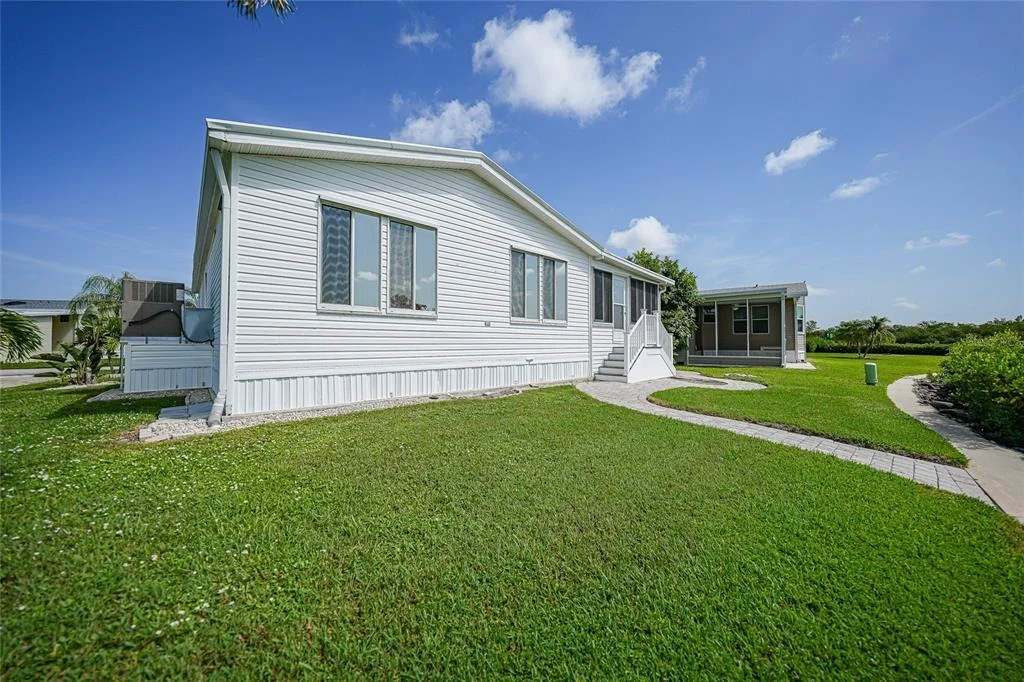 Photo of 27 HAGUE ROAD