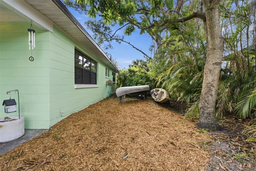 Photo of 609 W RIVER DRIVE