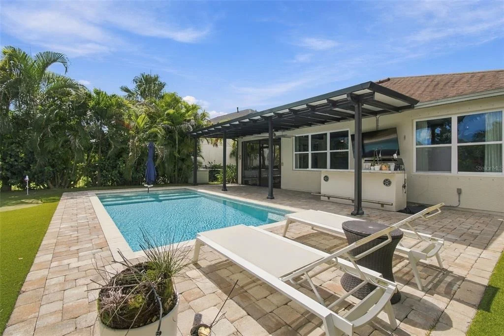 Photo of 6805 PARK STRAND DRIVE