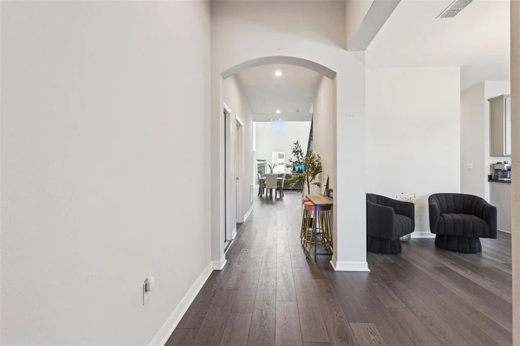 Photo of 1111 LONE PALM WAY