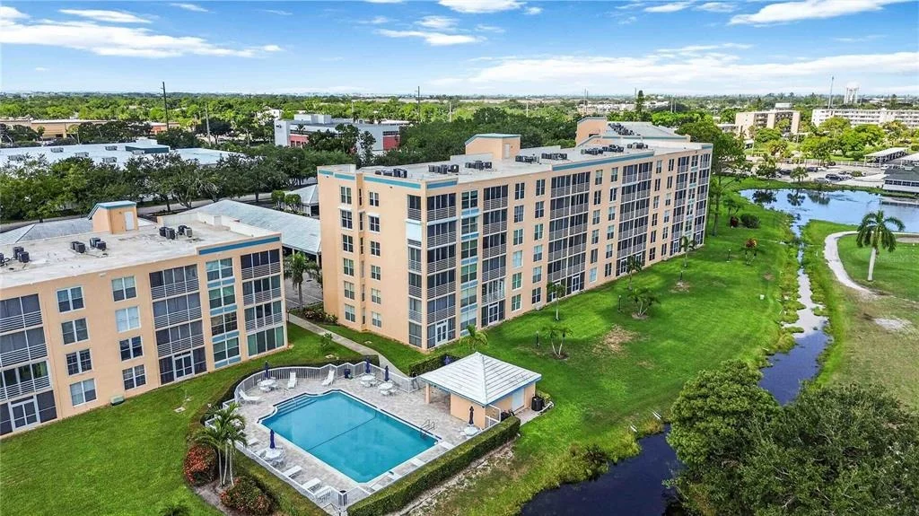 Photo of Unit 605 at 4550 PINEBROOK CIRCLE