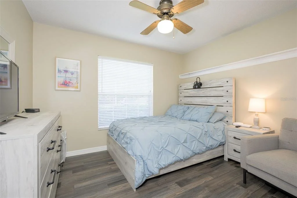 Photo of 6 SPIVEYS COURT
