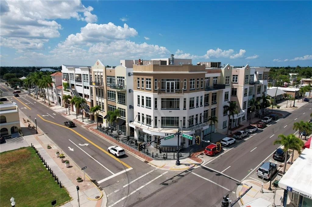 Photo of 4685 RIVERSIDE DRIVE