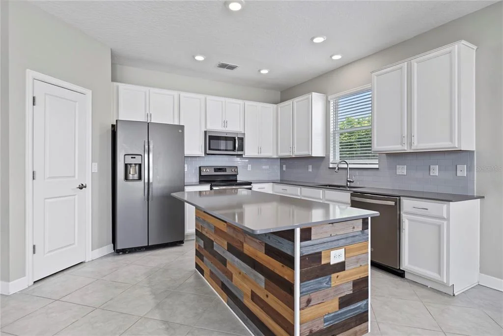 Photo of 261 TAFT DRIVE
