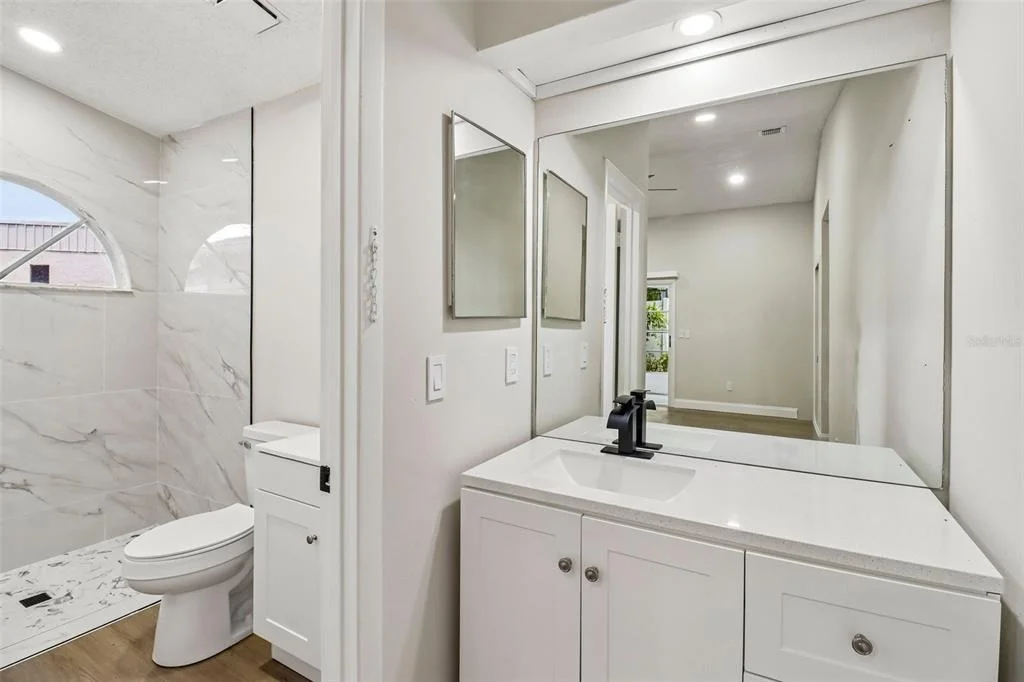 Photo of 106 LAMPLIGHTER DRIVE