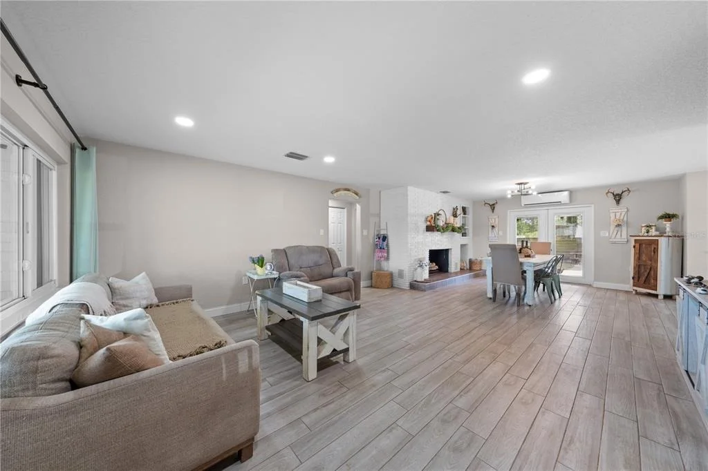 Photo of 4420 QUAIL ROOST RD