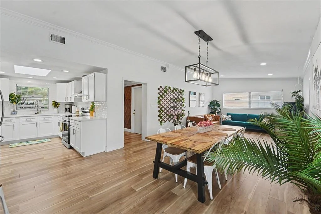 Photo of 8465 RIDGEWOOD CIRCLE