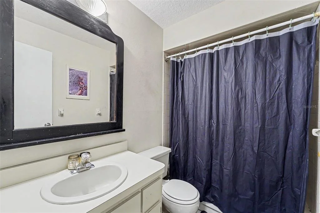 Photo of 12435 KNOLLBROOK LANE