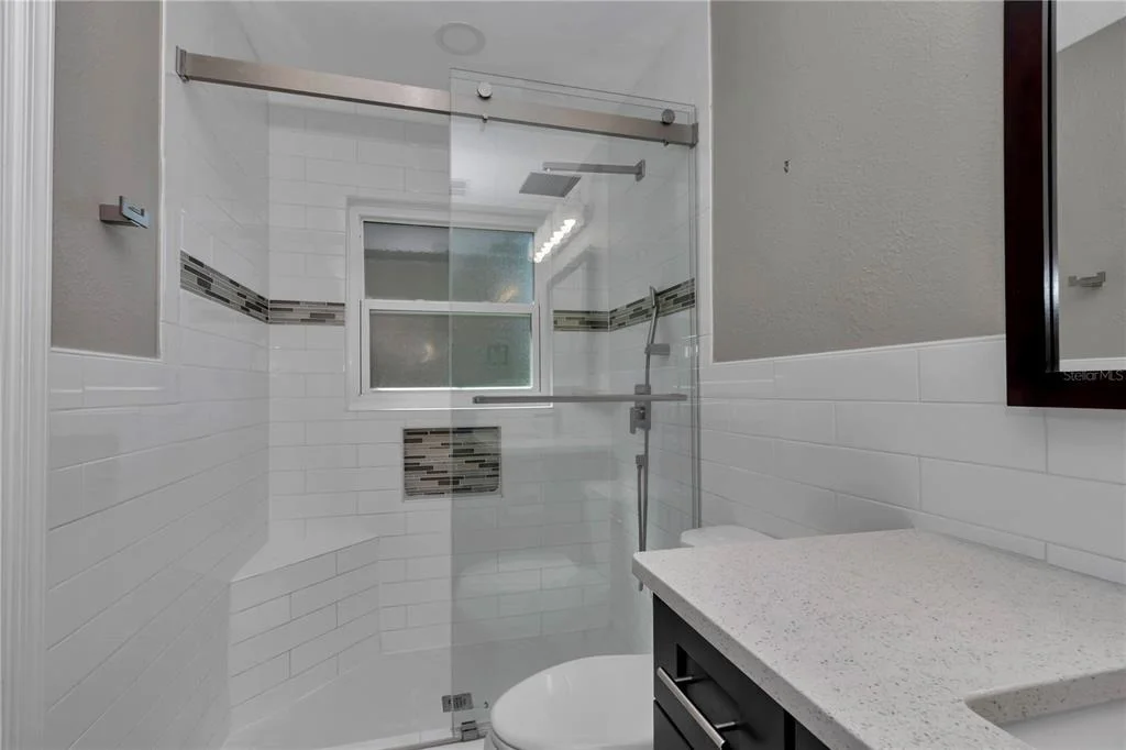 Photo of 814 OAK ROAD