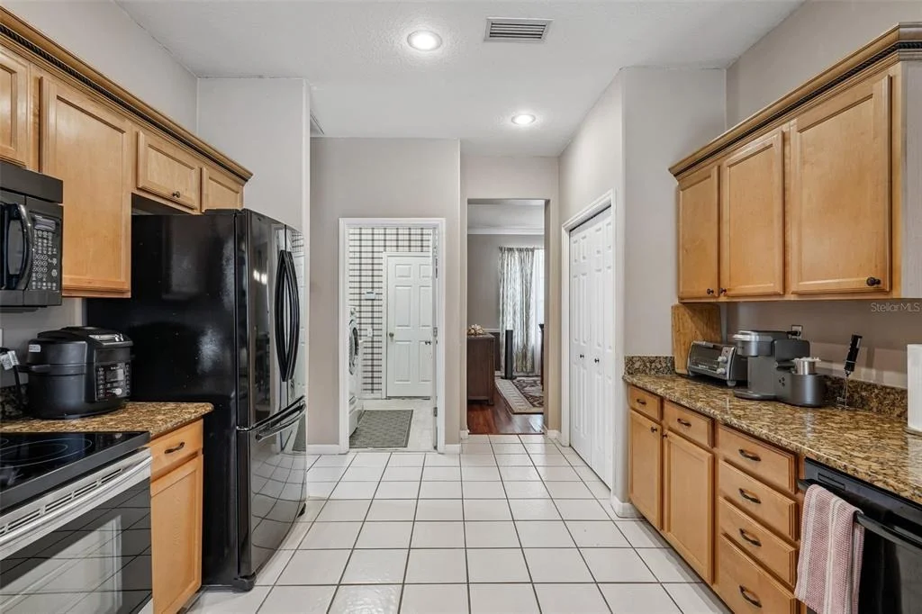 Photo of 1008 ROBINWOOD DRIVE