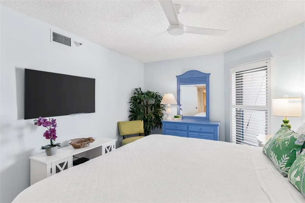 Photo of Unit 203 at 17334 GULF BOULEVARD