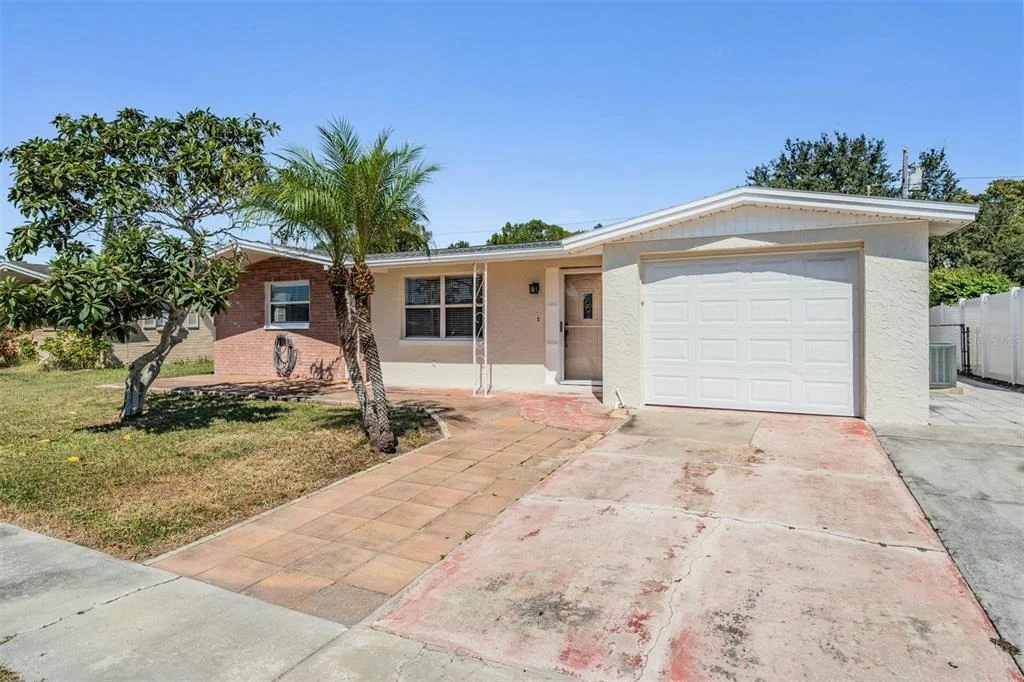 Photo of 5301 DAWN LANE
