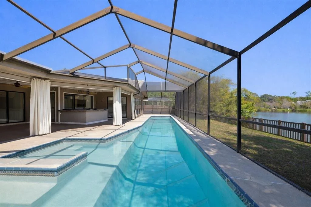 Photo of 14947 LAKE FOREST DRIVE