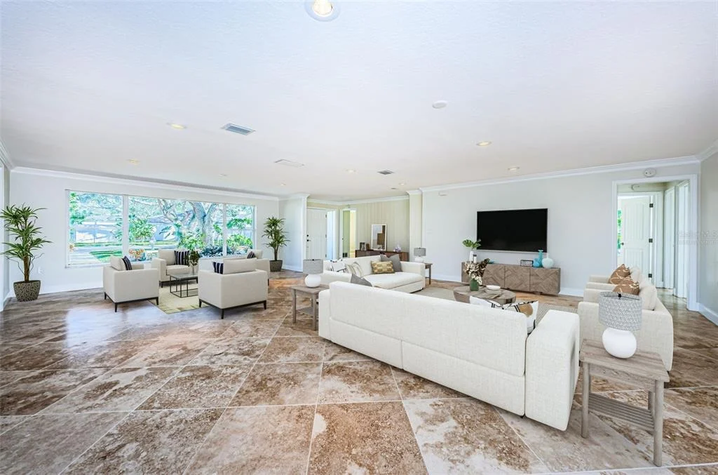 Photo of 2391 ROBERTA LANE