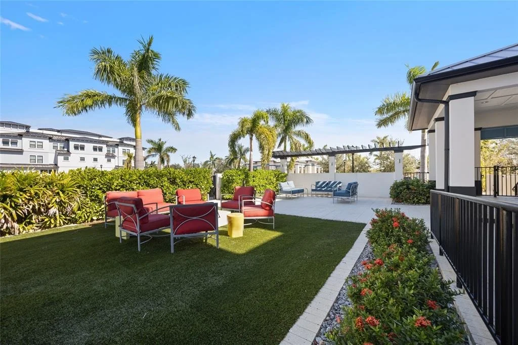 Photo of 1025 SEAGRAPE DRIVE