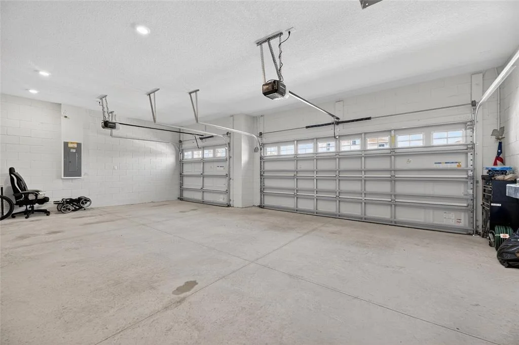 Photo of 914 SIGNET DRIVE