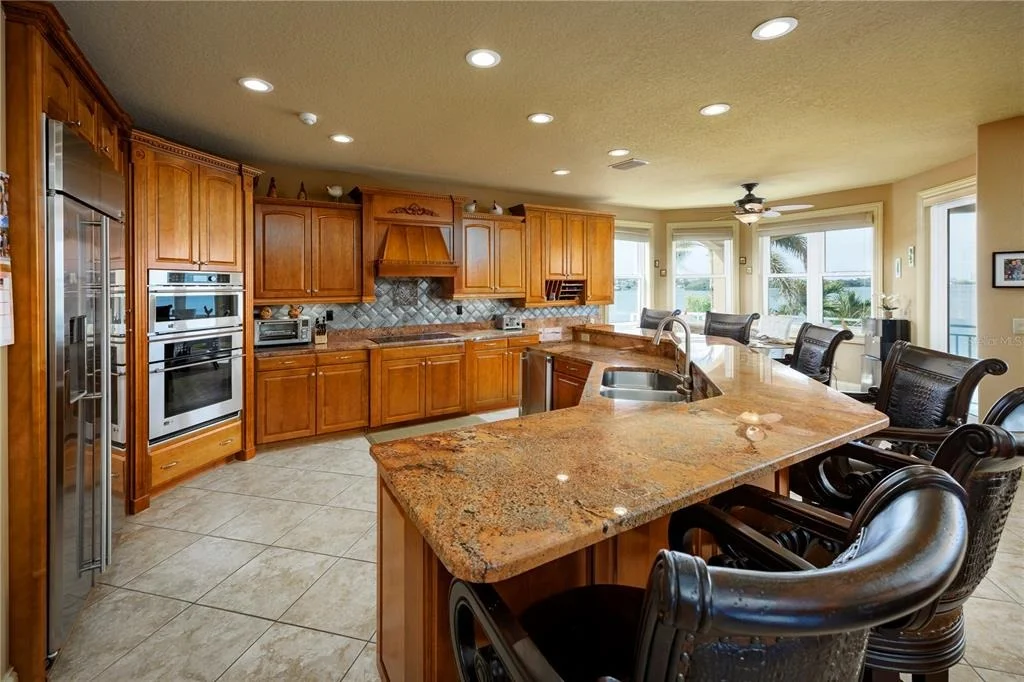 Photo of 306 HARBOR DRIVE