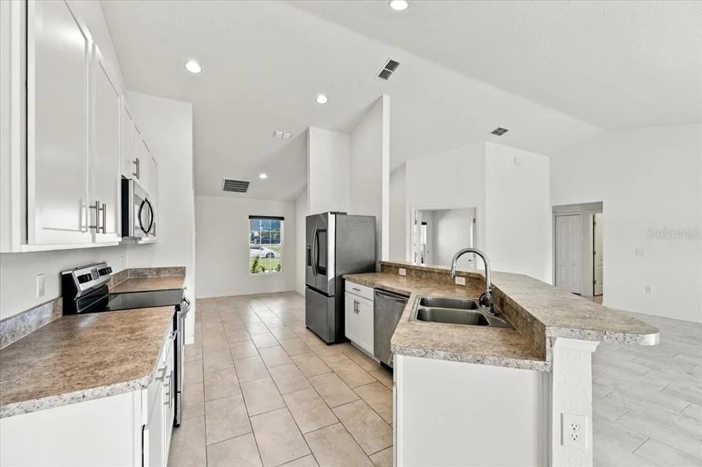 Photo of 912 LOCHLAND LOOP