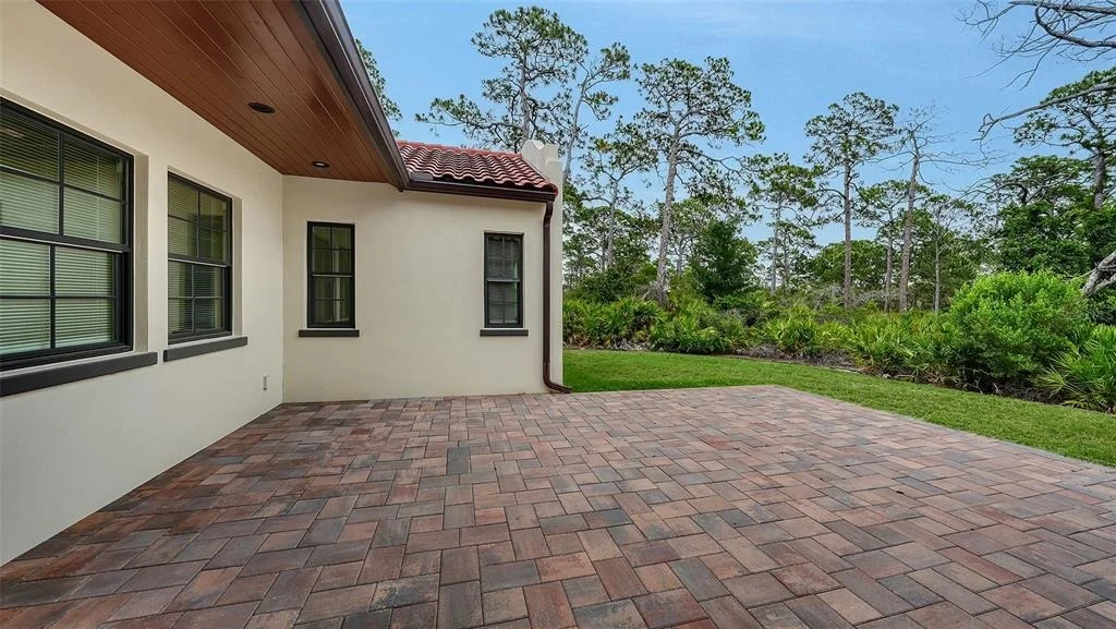 Photo of 360 N POINT ROAD