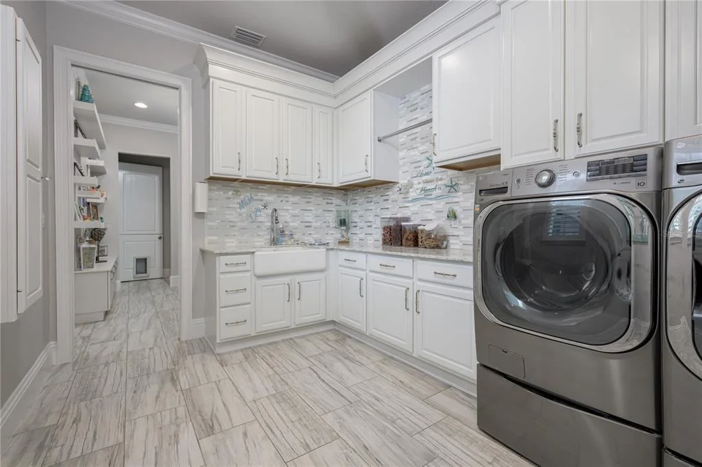 Photo of 1025 SUDBURY LANE