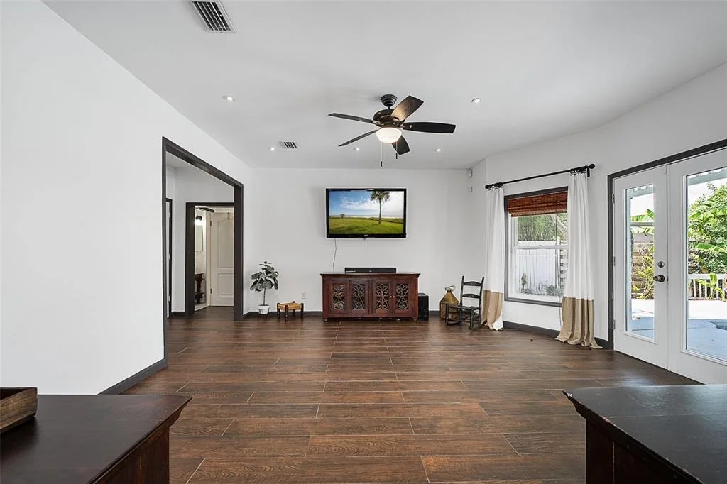Photo of 3110 JOHN ANDERSON DRIVE