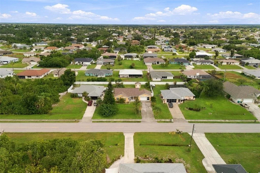 Photo of 9910 GULFSTREAM BOULEVARD