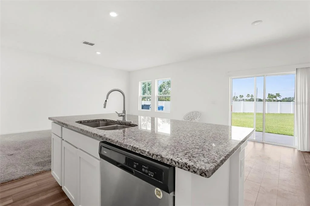 Photo of 1038 KELLY FERN LOOP
