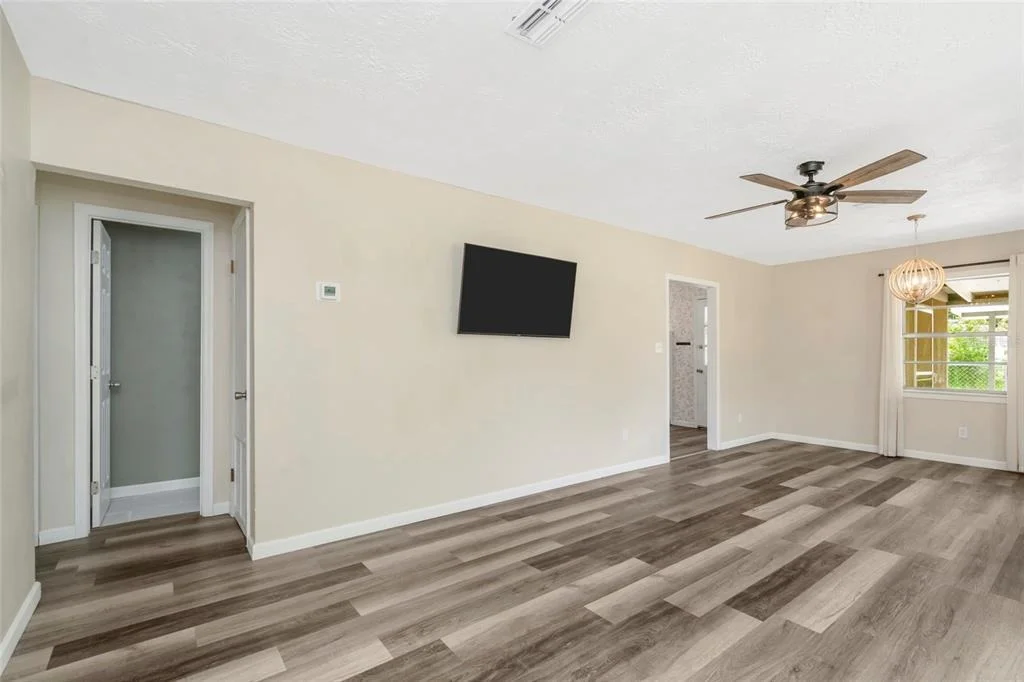 Photo of 7246 SEALAWN DRIVE