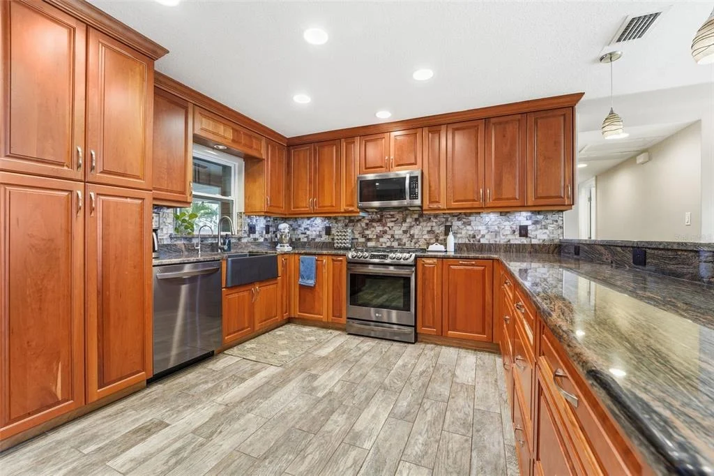 Photo of 3595 FLORAL DRIVE